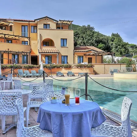 Case Vacanza La Pergola * Рио-Марина